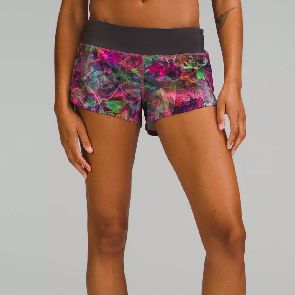 Lululemon Speed Up Low Rise Short 2.5” Vivid Floral Tone Multi/Graphite Grey